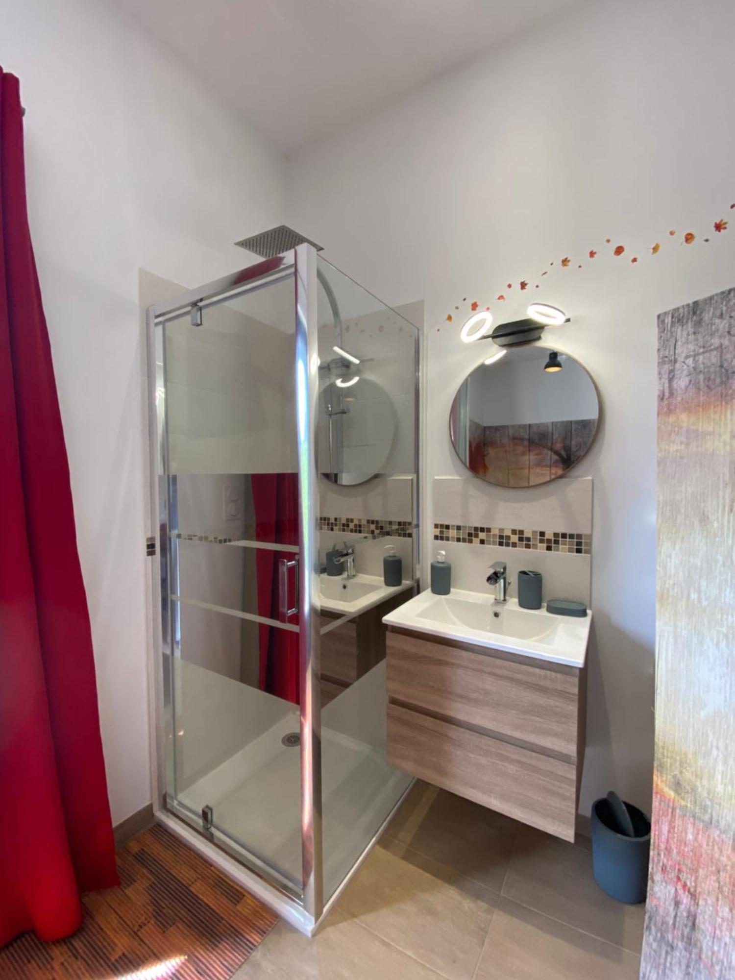 Apartmán Chez Claire Et Ju Egly Exteriér fotografie