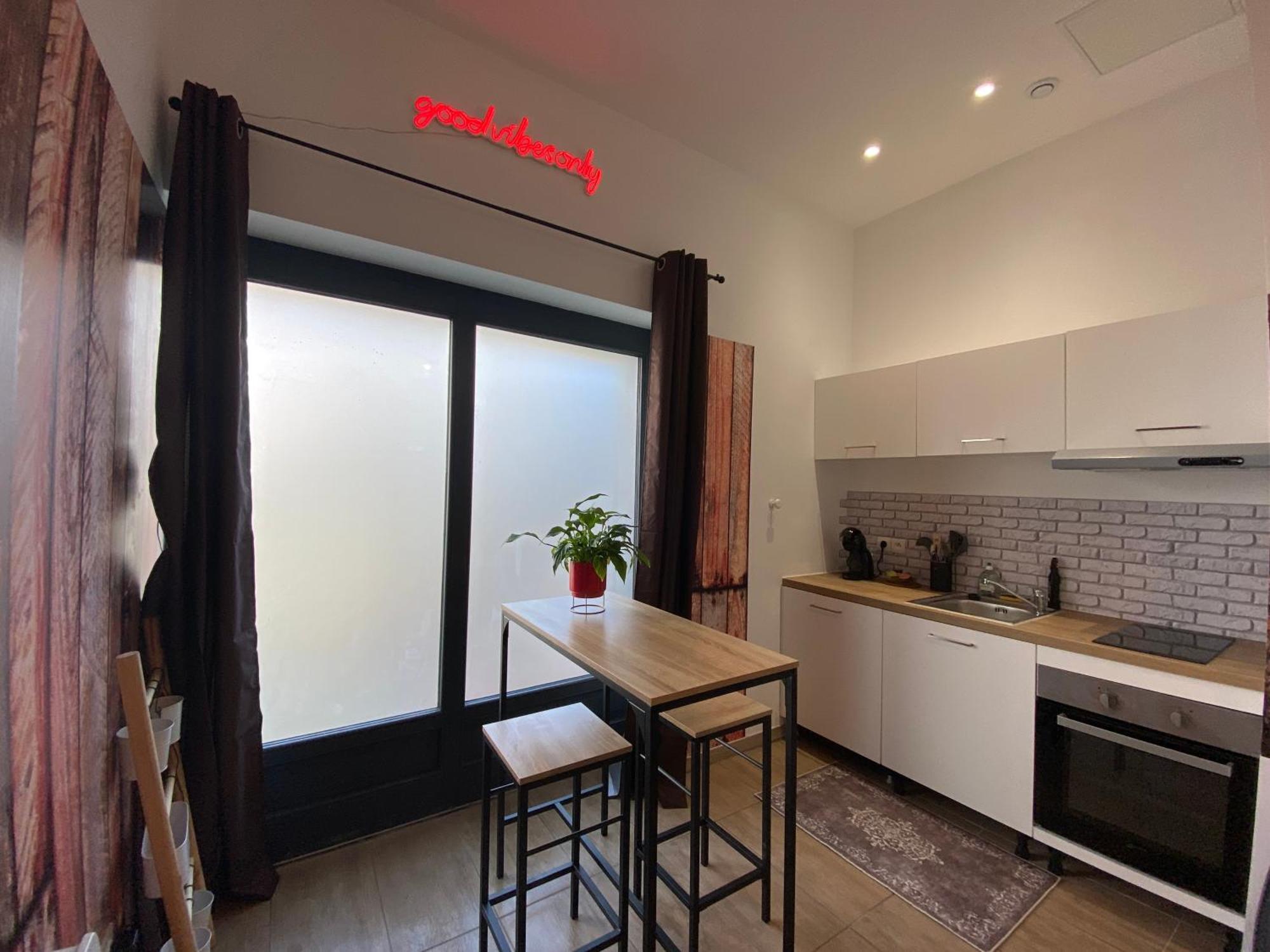 Apartmán Chez Claire Et Ju Egly Exteriér fotografie